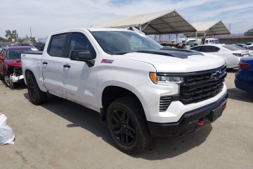 CHEVROLET SILVERADO 1500 4WD SHORT BED LT TRAIL BOSS