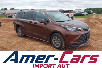 2021 TOYOTA SIENNA LE